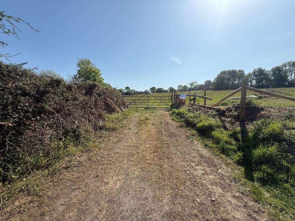 land for sale in Tadley 5